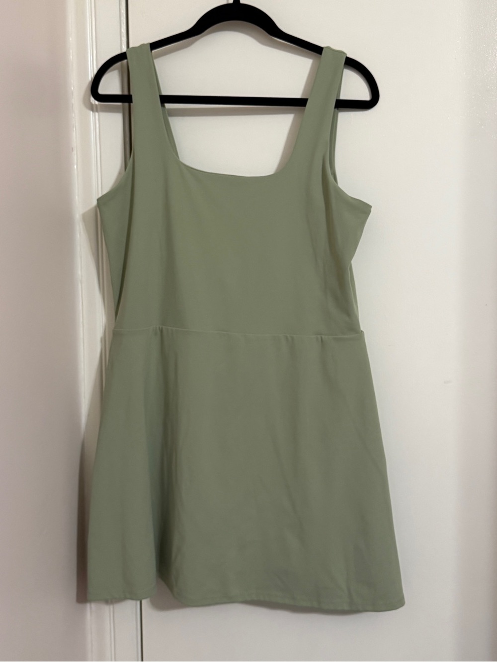 GAPFit Sage Green Women’s Active Mini Dress Skort